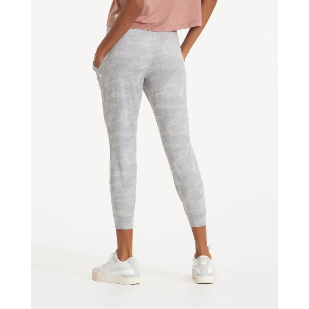 Vuori Women's Performance Jogger, Pale Heather Camo, Size M - Picture 3 of 10